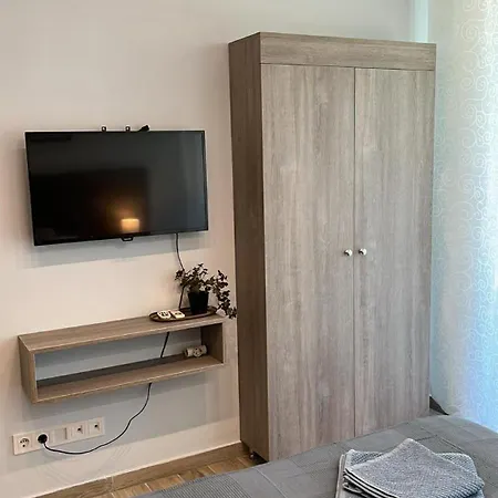 Lido Buli Negyed Апартаменты *