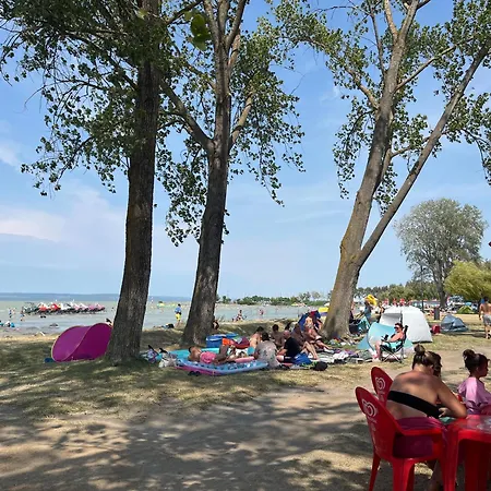 Lido Buli Negyed *